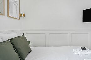 JIJI Suites
