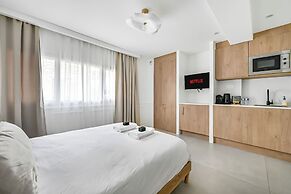 JIJI Suites