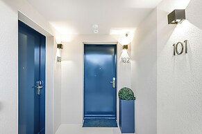 JIJI Suites