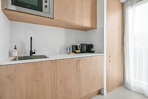 JIJI Suites