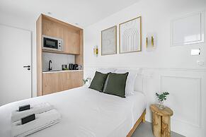 JIJI Suites