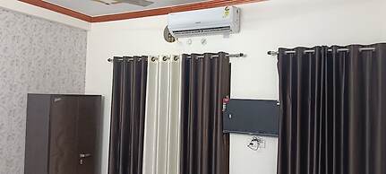 Hariom Home Stay By GRB