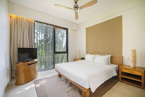 The Salt Collections Beachfront Resort Da Nang