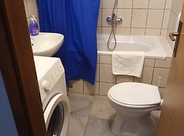 Seaside Okrug Gornji Apartment With Terrace and Patio