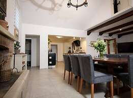 Secluded Oasis With Pool, Outdoor Kitchen, & Landscaped Terraces