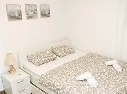 Stylish Okrug Gornji Apartment With Terrace and Patio