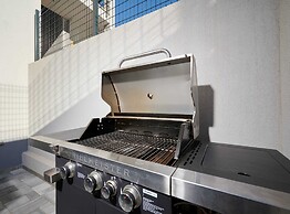 Exclusive Okrug Gornji Apartment With Shared Pool