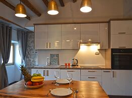 Elegant Rovinj Old Town Apartment