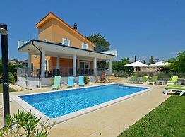 Exquisite Secluded Villa With Pool