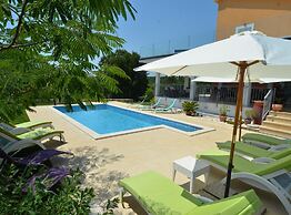 Exquisite Secluded Villa With Pool