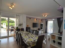 Exquisite Secluded Villa With Pool