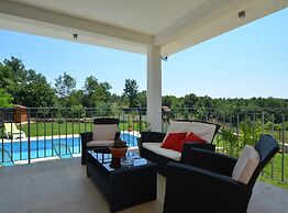 Exquisite Secluded Villa With Pool