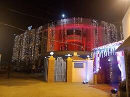 Sarnath Motel And Resort