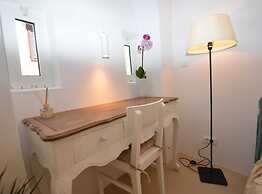 Chic and Stylish Old Town Rovinj Apartment