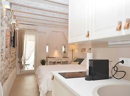 Chic and Stylish Old Town Rovinj Apartment