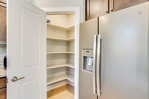 5 Mi to Shasta Lake: Newly Built Home w/ Backyard!