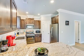 5 Mi to Shasta Lake: Newly Built Home w/ Backyard!