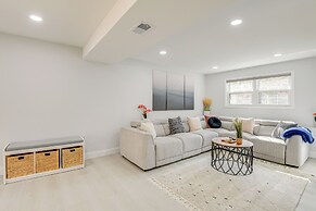 Near Top Attractions: Deck Dining at Severn Home!