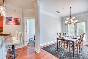 1 Mi to Uga: Charming Athens Condo w/ Balconies!