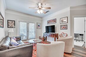 1 Mi to Uga: Charming Athens Condo w/ Balconies!