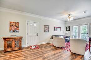 1 Mi to Uga: Charming Athens Condo w/ Balconies!