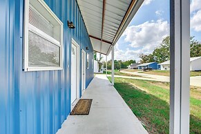 6 Mi to Nature Preserve: Apartment Near Lindale!