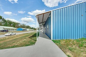 6 Mi to Nature Preserve: Apartment Near Lindale!