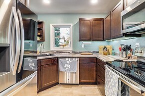 1 Mi to Dtwn Casper: Homey Getaway w/ Yard!