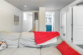 1 Mi to Dtwn Casper: Homey Getaway w/ Yard!