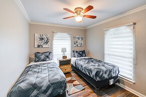 Lake Gem: Private Dock & Large Patio in Lewisville