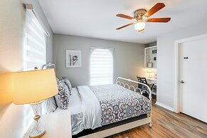 Lake Gem: Private Dock & Large Patio in Lewisville