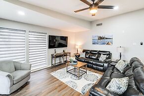 Lake Gem: Private Dock & Large Patio in Lewisville