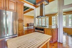 1 Mi to Dtwn Meridian: Historic Home w/ Porch!