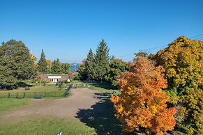 Walk to Beach: Penthouse Condo in Traverse City!