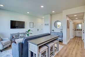 Walk to Beach: Penthouse Condo in Traverse City!