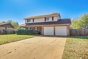 3 Mi to Diamond Ballroom: Home w/ Fenced Yard!