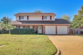 3 Mi to Diamond Ballroom: Home w/ Fenced Yard!