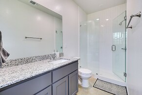 Newly Built Home: 2 Mi to Dtwn Temple!
