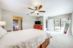 Riverfront Backyard & Grill: Sunrise Family Home