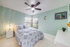Riverfront Backyard & Grill: Sunrise Family Home