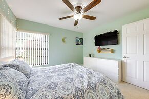 Riverfront Backyard & Grill: Sunrise Family Home
