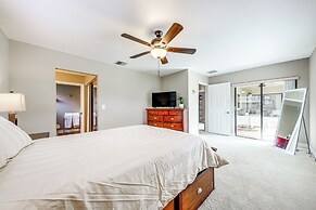 Riverfront Backyard & Grill: Sunrise Family Home