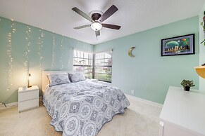 Riverfront Backyard & Grill: Sunrise Family Home