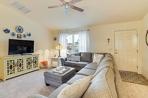 1 Mi to Spanish Springs Square: The Villages Home!