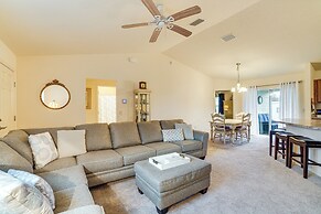 1 Mi to Spanish Springs Square: The Villages Home!