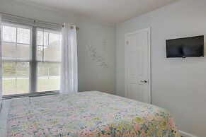 Near Lake Wylie - Updated Cottage w/ Yard!