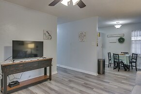 Near Lake Wylie - Updated Cottage w/ Yard!