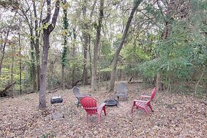 Near Lake Wylie - Updated Cottage w/ Yard!