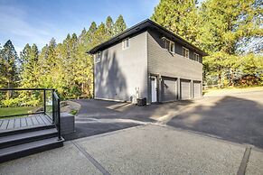 Lake-view Apt w/ Furnished Deck in Hayden!