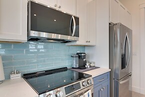 Walk to Ocean: Home w/ Deck in Surfside Beach!